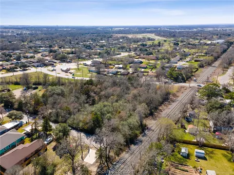 402 Wallace St, Bryan, TX 77803 photo 10