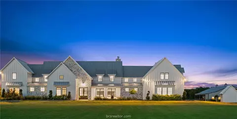 24118 Margerstadt Rd, Hockley, TX 77447