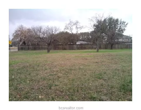 908 N Logan Ave, Bryan, TX 77803 photo 4