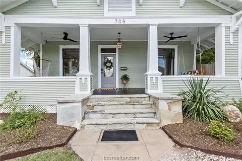 Exterior - 705 S Bryan Ave, Bryan, TX 77803 photo 5 of 11
