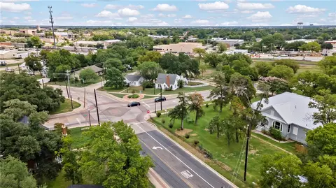 View/Area - 705 S Bryan Ave, Bryan, TX 77803 photo 2 of 2