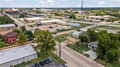 View/Area - 705 S Bryan Ave, Bryan, TX 77803 photo 1 of 2