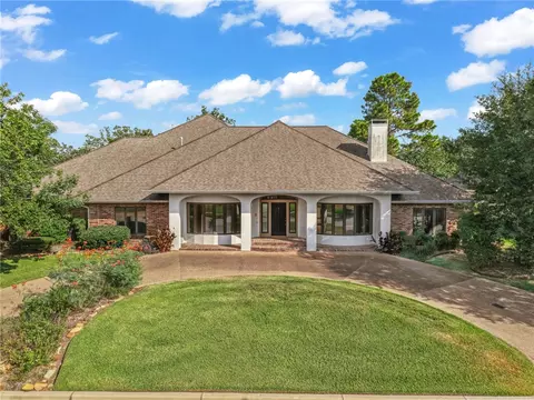 9261 Brookwater Cir, College Station, TX 77845