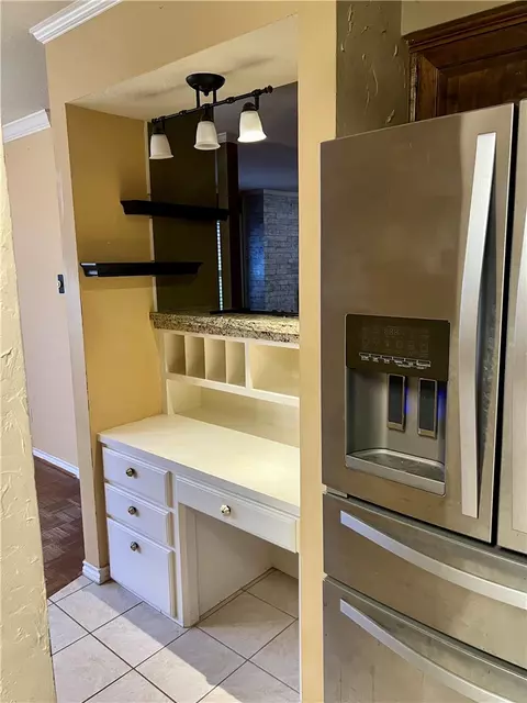 Kitchen - 2901 Burning Tree Ct, Bryan, TX 77802 photo 5 of 5