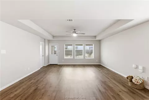 995 Rice Dr, Bryan, TX 77803 photo 12