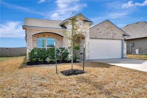 909 Davy St, Brenham, TX 77833