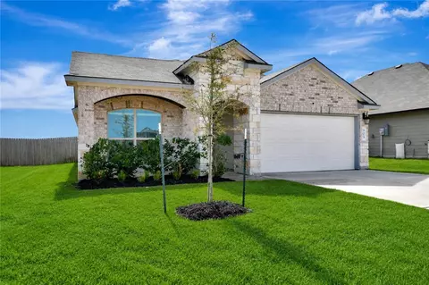 909 Davy St, Brenham, TX 77833