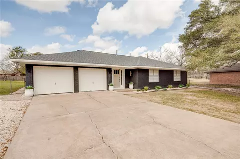 1211 N Ridgefield Cir, College Station, TX 77840