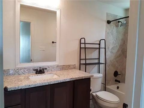 Bath - 107 Ehlinger Dr, Bryan, TX 77801 photo 5 of 14