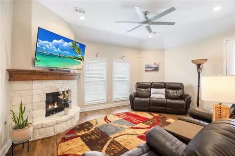 2011 Reagan Ct, Bryan, TX 77802 photo 23