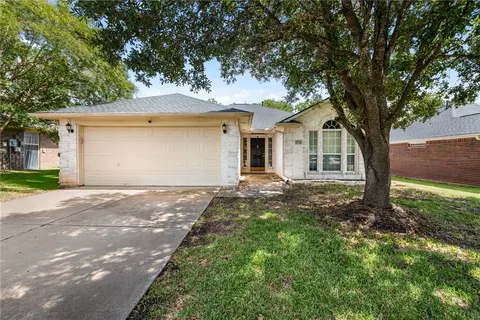 1711 Beaver Pond Ct, Bryan, TX 77807