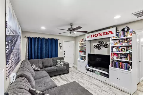 Living - 112 Ehlinger Dr, Bryan, TX 77801 photo 1 of 1