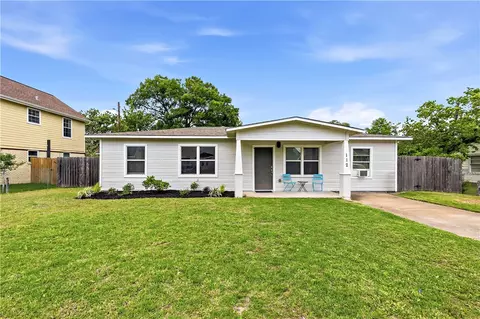 112 Ehlinger Dr, Bryan, TX 77801