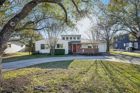 1214 Munson Ave, College Station, TX 77840