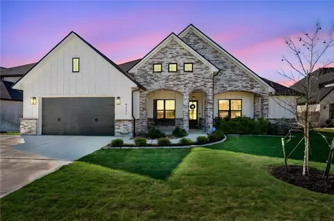 4223 Skylar Dr, College Station, TX 77845