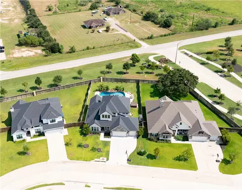 1963 Cottonwood Terrace Ct, College Station, TX 77845