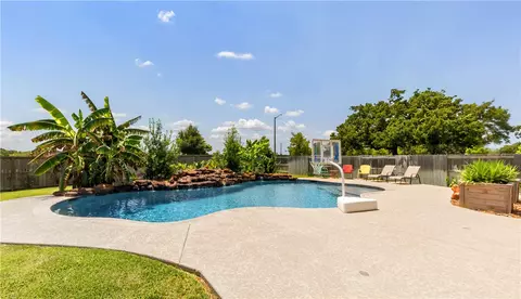 1963 Cottonwood Terrace Ct, College Station, TX 77845
