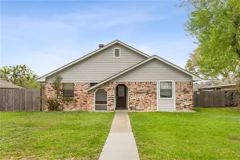 803 Camellia Ct, College Station, TX 77840