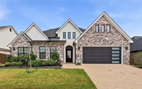 4823 Pearl River Ct, College Station, TX 77845