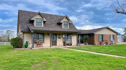 1690 W Fm-1644, Franklin, TX 77856