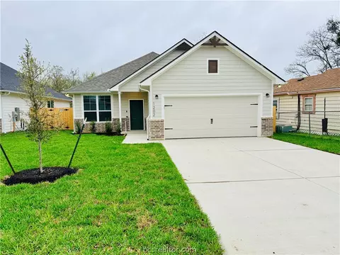 1202 Suncrest St, Bryan, TX 77803