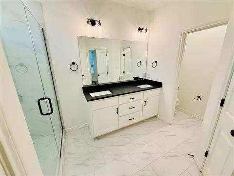 Bath - 1202 Suncrest St, Bryan, TX 77803 photo 3 of 4