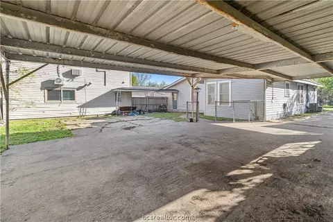 Exterior - 1012 1014 East 23rd St, Bryan, TX 77803 photo 4 of 5