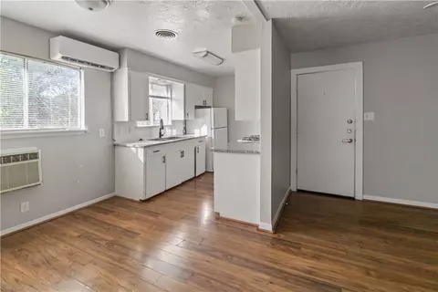 Living - 1012 1014 East 23rd St, Bryan, TX 77803 photo 4 of 5