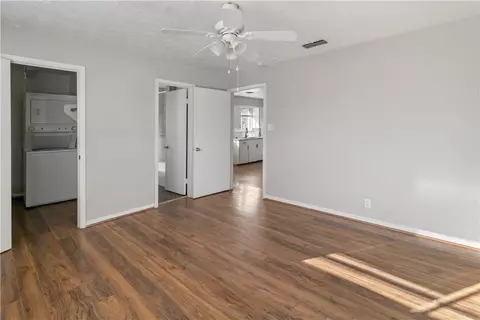 Living - 1012 1014 East 23rd St, Bryan, TX 77803 photo 5 of 5