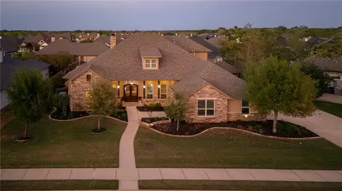 1202 Quarry Oaks Dr, College Station, TX 77845
