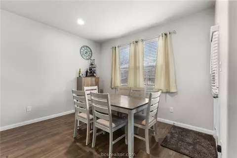 Dining - 984 Crossing Dr, Bryan, TX 77803 photo 1 of 1