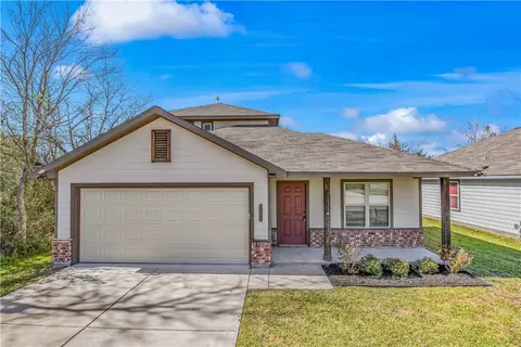 2101 Heritage Meadow Ln, Bryan, TX 77803