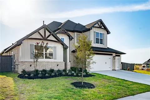 Exterior - 7041 Skipping Rock Path, Bryan, TX 77808 photo 4 of 4