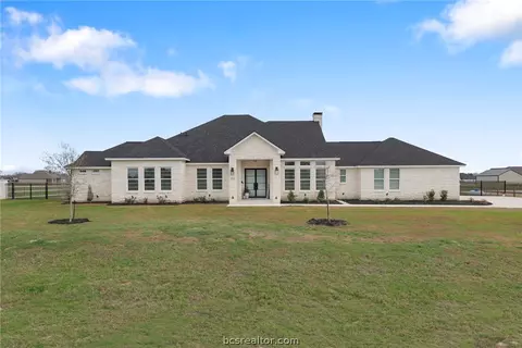 7844 Mathis Creek Dr, Bryan, TX 77808