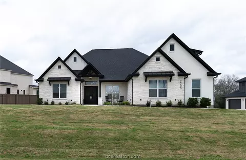2205 Joe Will Dr, College Station, TX 77845
