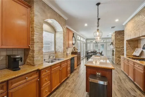 5215 Samuels Dr, Pasadena, TX 77505 photo 15