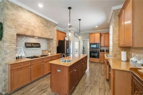 5215 Samuels Dr, Pasadena, TX 77505 photo 11