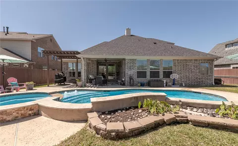 4405 Toddington Ln, College Station, TX 77845