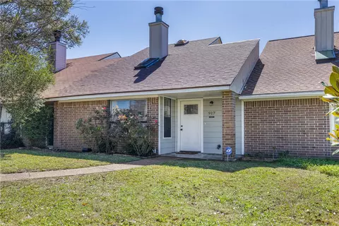 Exterior - 917 Navidad St, Bryan, TX 77801 photo 2 of 4