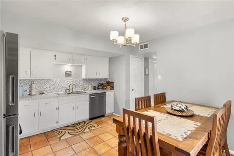 Dining - 917 Navidad St, Bryan, TX 77801 photo 1 of 1