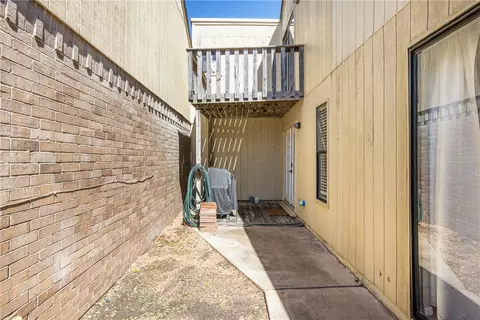 Exterior - 917 Navidad St, Bryan, TX 77801 photo 3 of 4