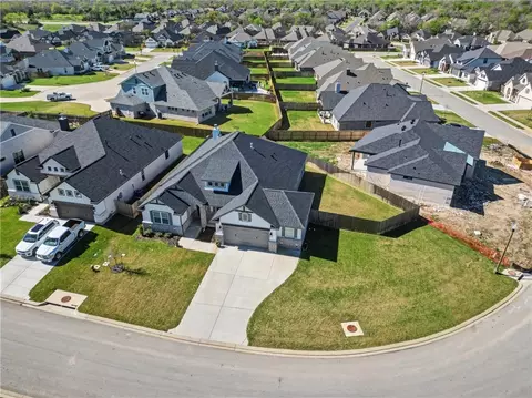 3555 Chantilly Path, Bryan, TX 77808 photo 34