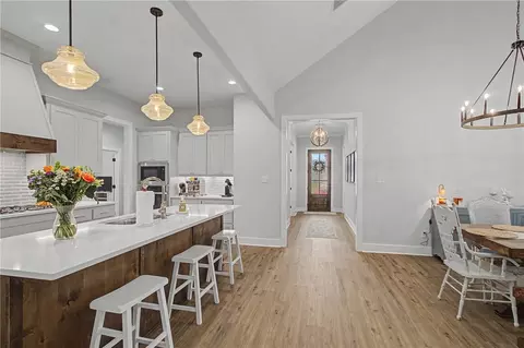 3555 Chantilly Path, Bryan, TX 77808 photo 4
