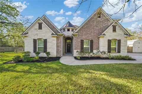 17901 Wigeon Trail Dr, College Station, TX 77845