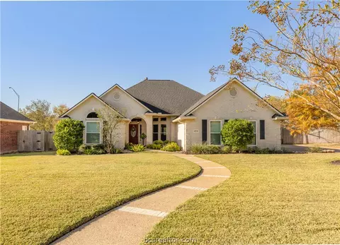 4602 Caddie Ct, College Station, TX 77845