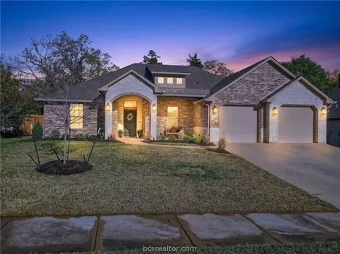 Exterior - 2004 Lexi Ln, Bryan, TX 77807 photo 8 of 8
