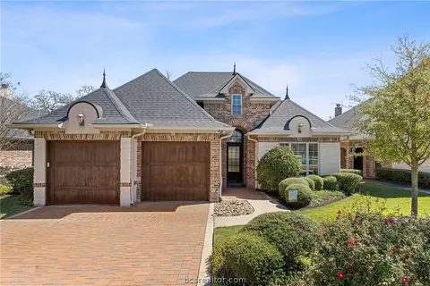 4303 Velencia Ct, College Station, TX 77845