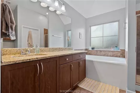 Bath - 2054 Positano Loop, Bryan, TX 77808 photo 1 of 3