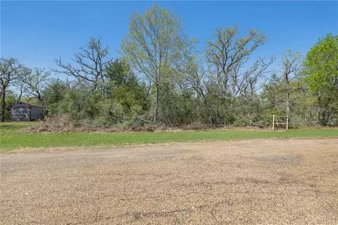 411 Cowboys Dr, Somerville, TX 77879