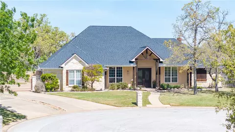907 Plainfield Ct, College Station, TX 77845